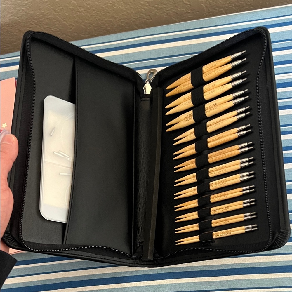 Takumi Clover set for knitting Black Leather Organizer